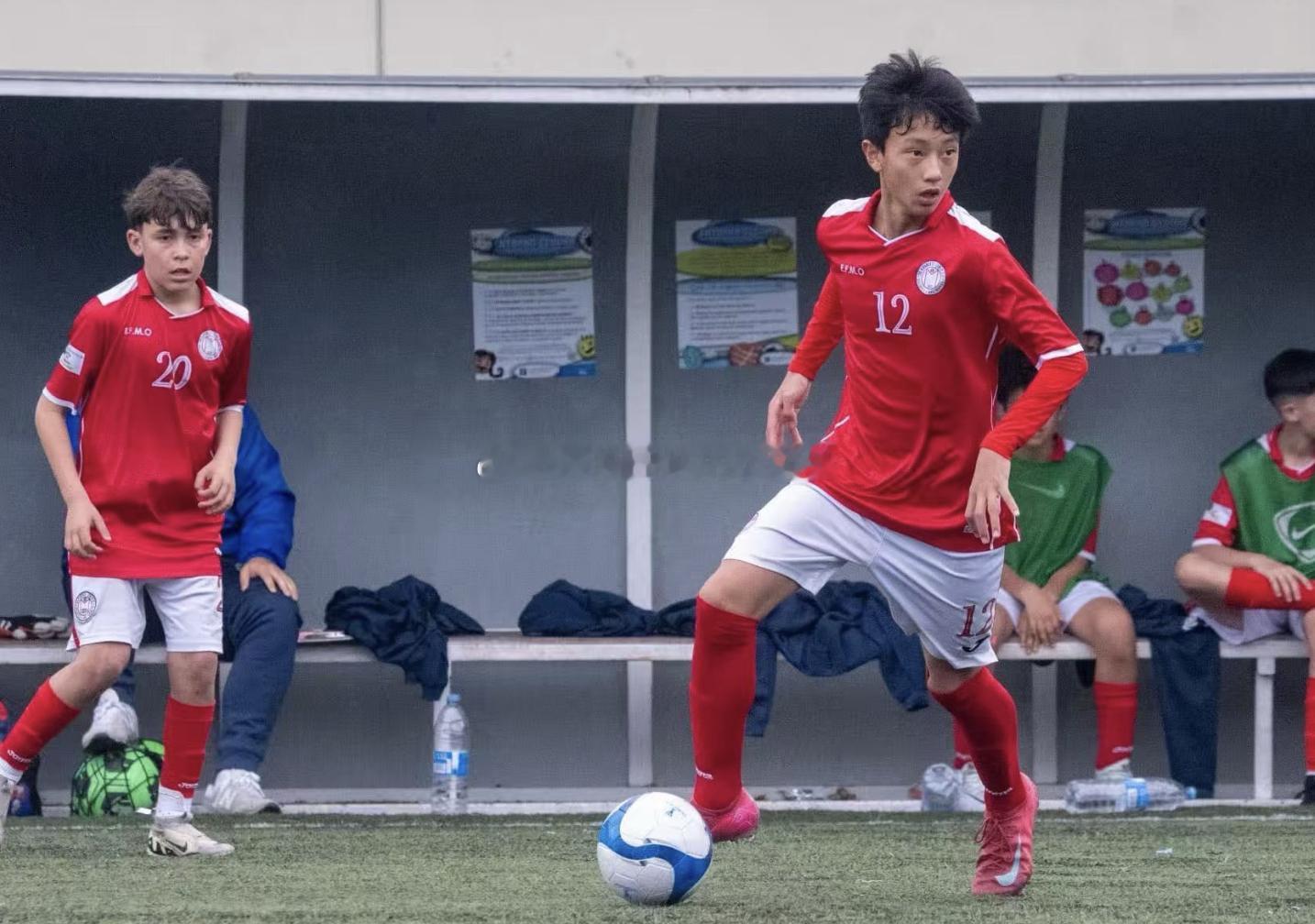 2011年龄段中国球员姚奕仰代表科尔内利亚基金会在西班牙加泰U15优选联赛打入2