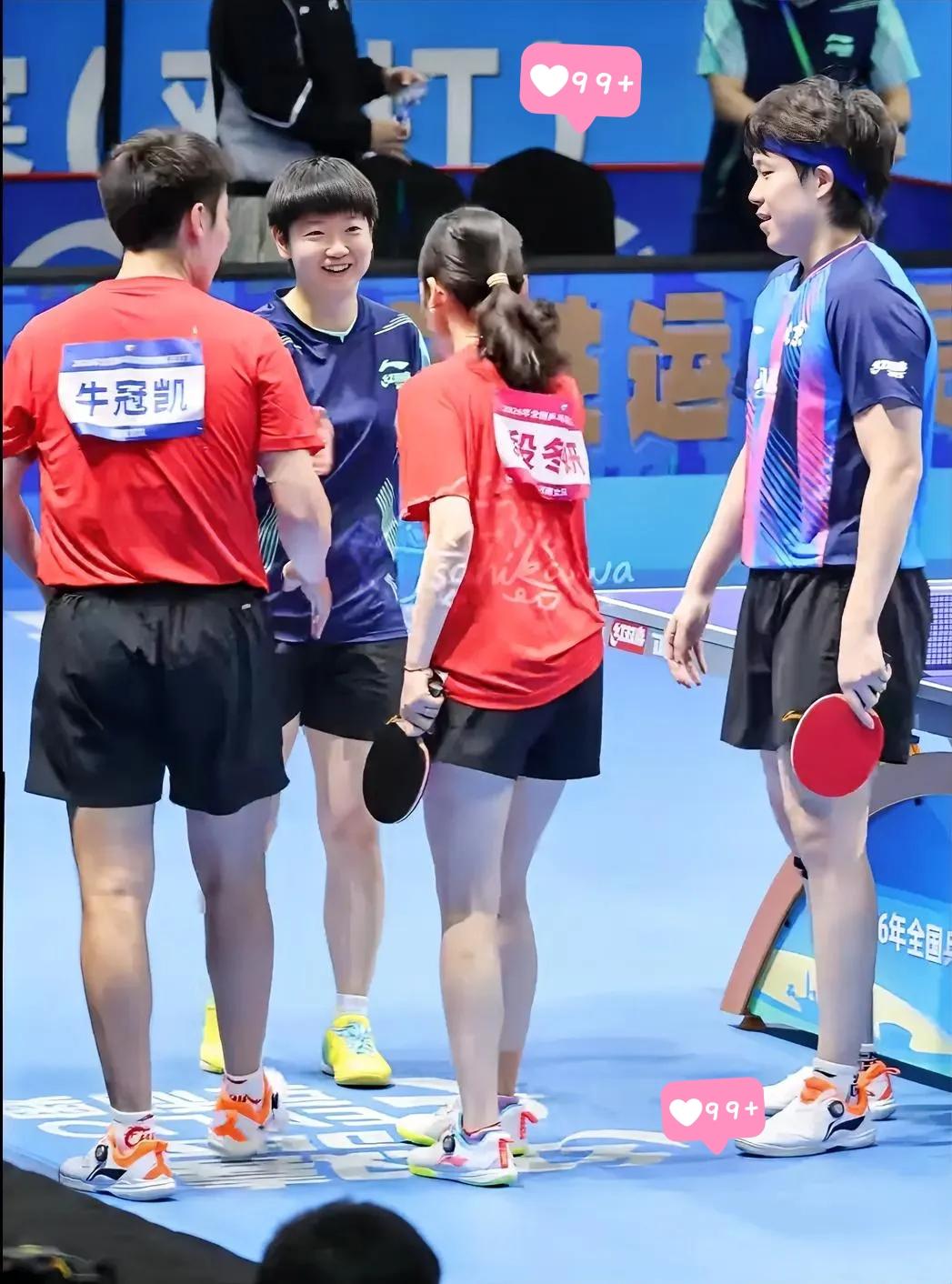 大家发现没？比赛结束后，孙颖莎第一时间就关心段冬妍的情况。因为比赛中牛冠凯接球时