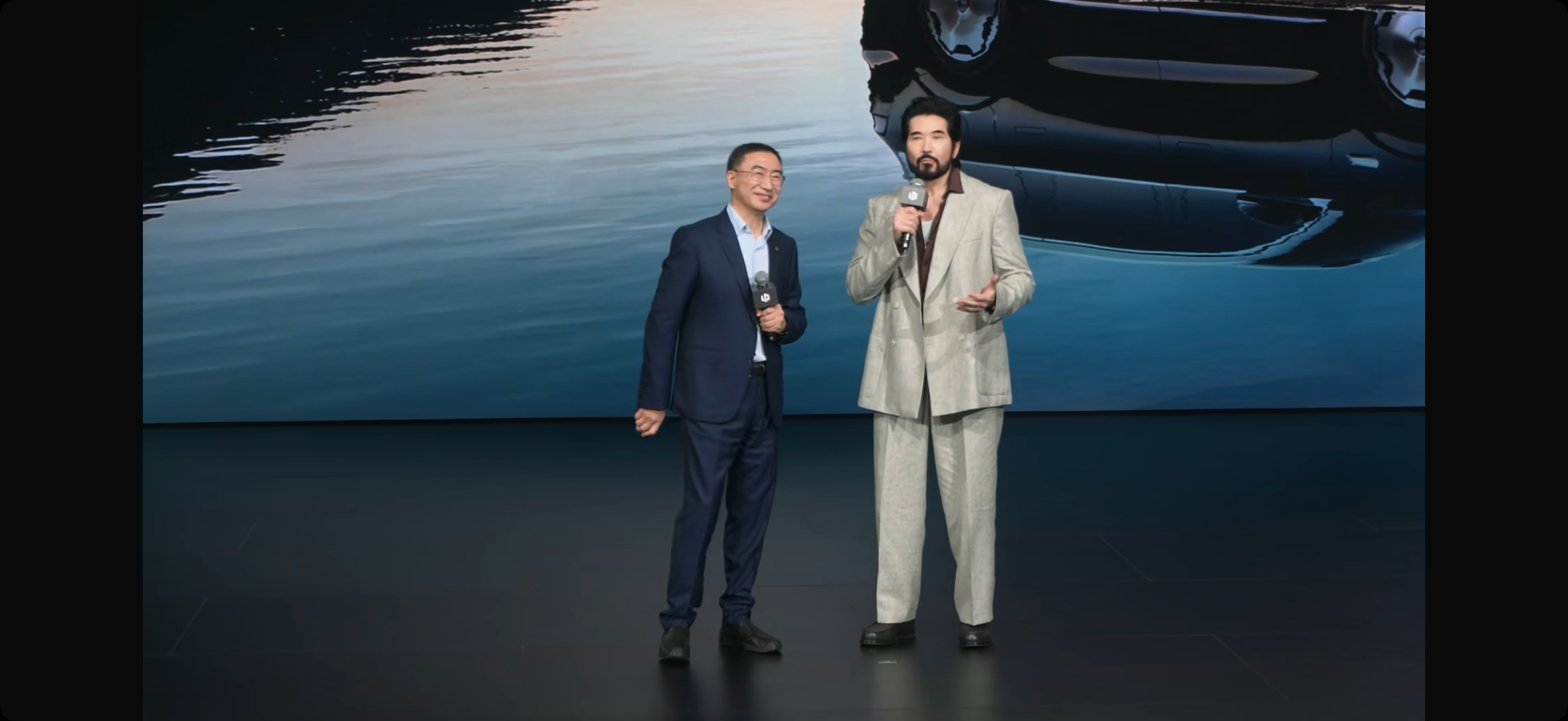 零跑D系列的代言人请得蛮好的，费翔老了都这么帅！而且Daddy的“人”的发音真的