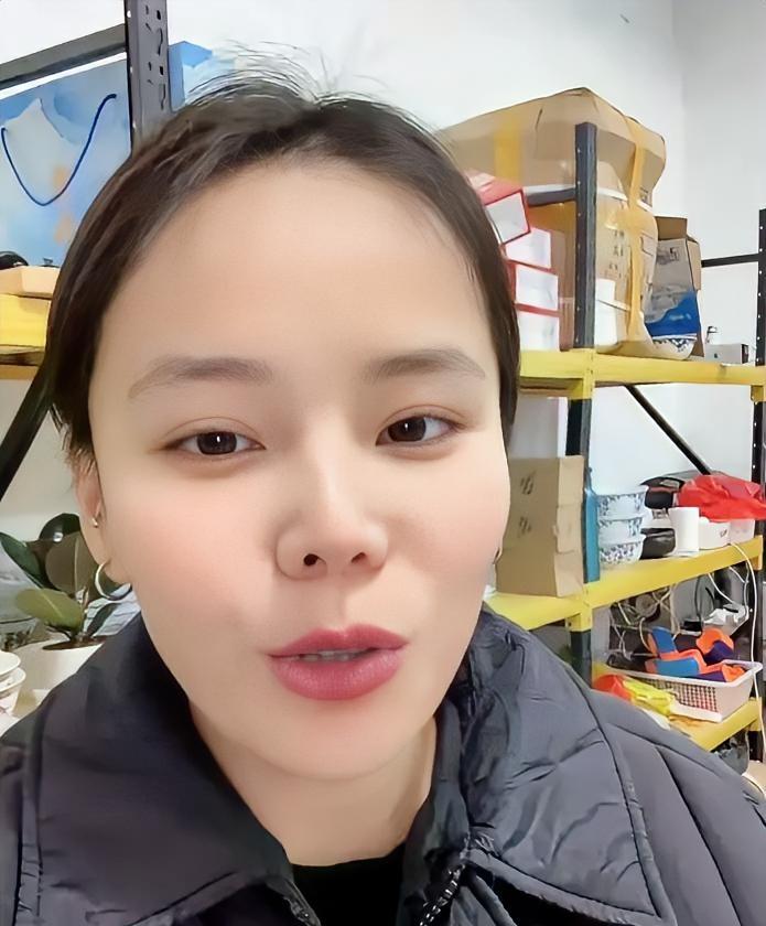 刷到30最新动态，已经从河南回到江西，直言接下来要踏踏实实好好工作。
 
前几天