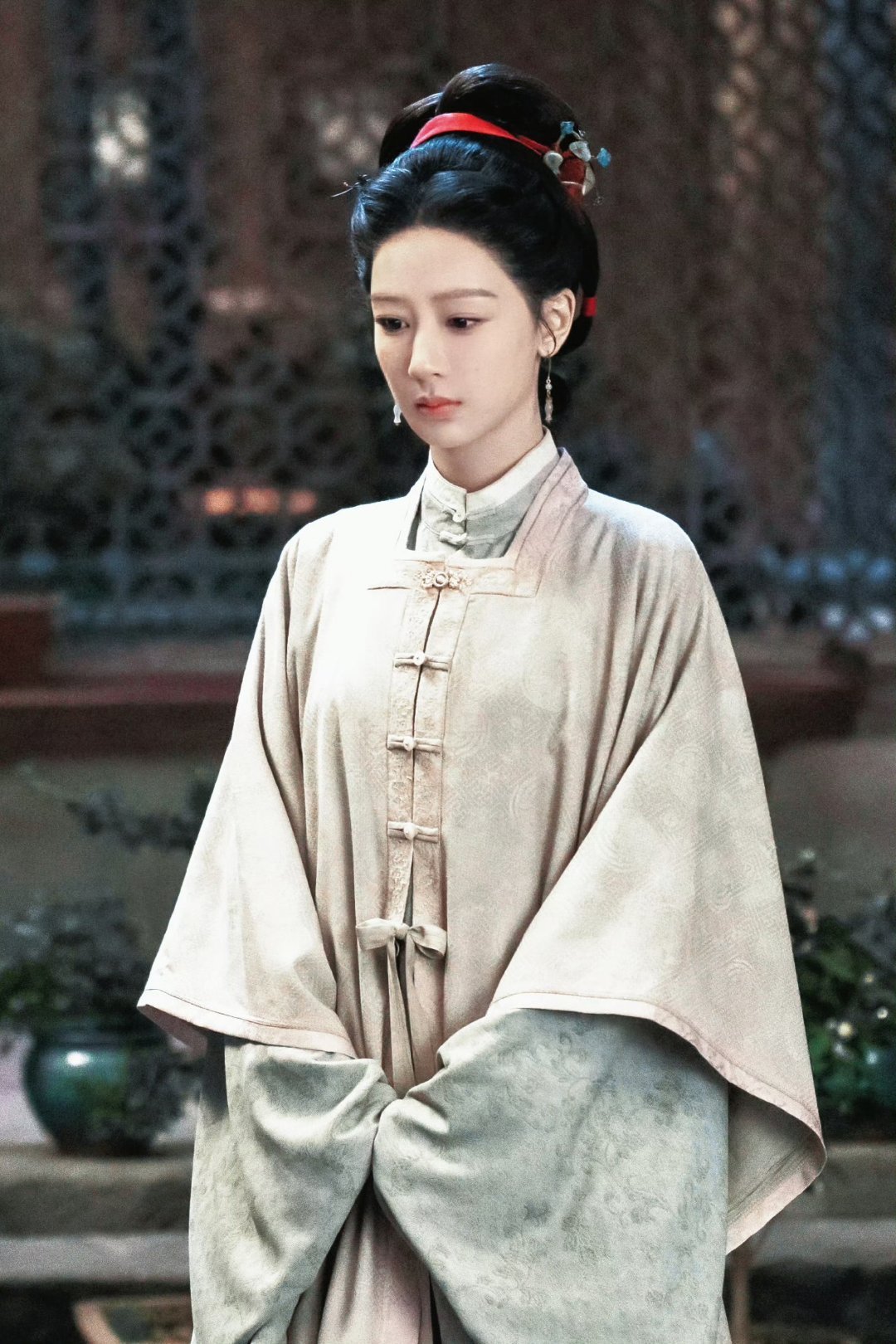杨紫杨紫韩东君家业热度破万拍落地签 世间所有美好，都恰逢其时。 🌸 杨紫生命树