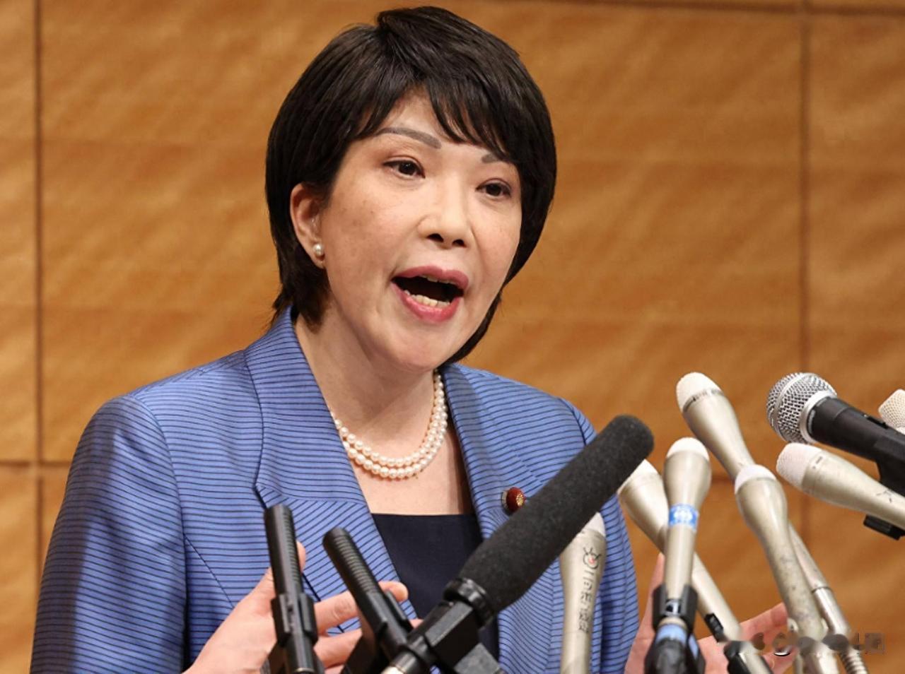 蚍蜉撼大树，可笑不自量！东瀛岛国日本首位女首相口无遮拦，罔顾亚洲人民和国家社会的