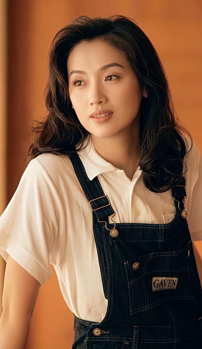 有气质的女人给人什么感觉人靠衣裳马靠鞍。不同的穿搭能够提升气质，但是气质是骨子里
