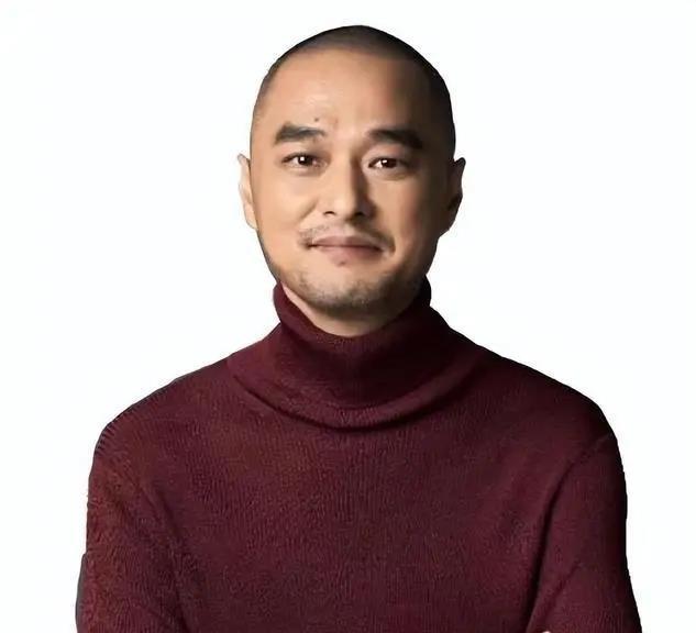 冯唐，一个从妇科医生到商业大亨的转变，让人直呼意外。他曾直言不讳地说自己选择妇科