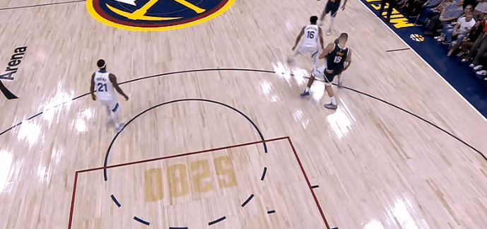 约基奇赛季第31个三双，生涯第195个：过去四场场均25+17+16。不知道掘金