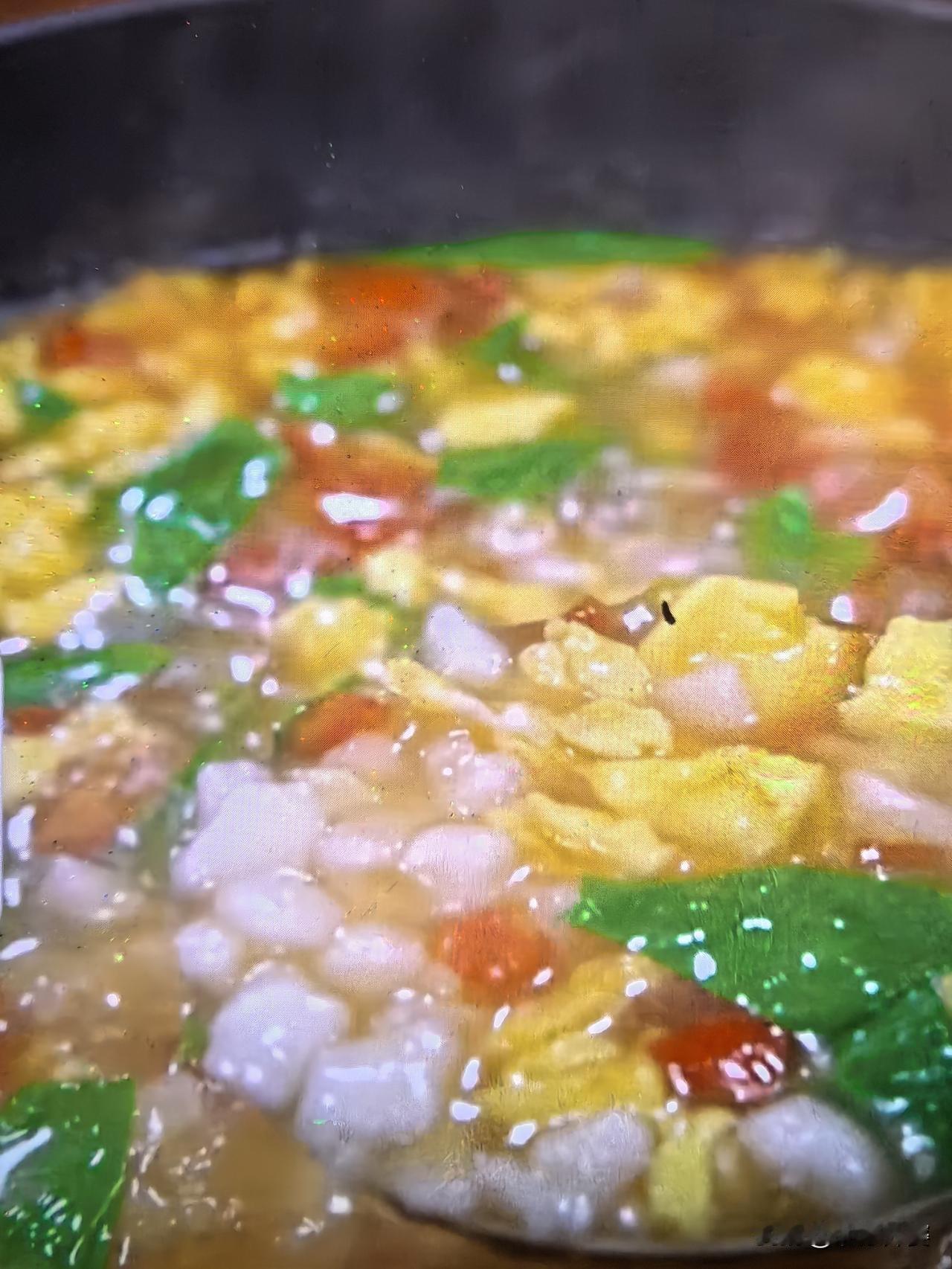 春天是孩子的猛长期，饭菜别将就，早餐就做这碗汤，10几分钟搞定
老话说“一年之计