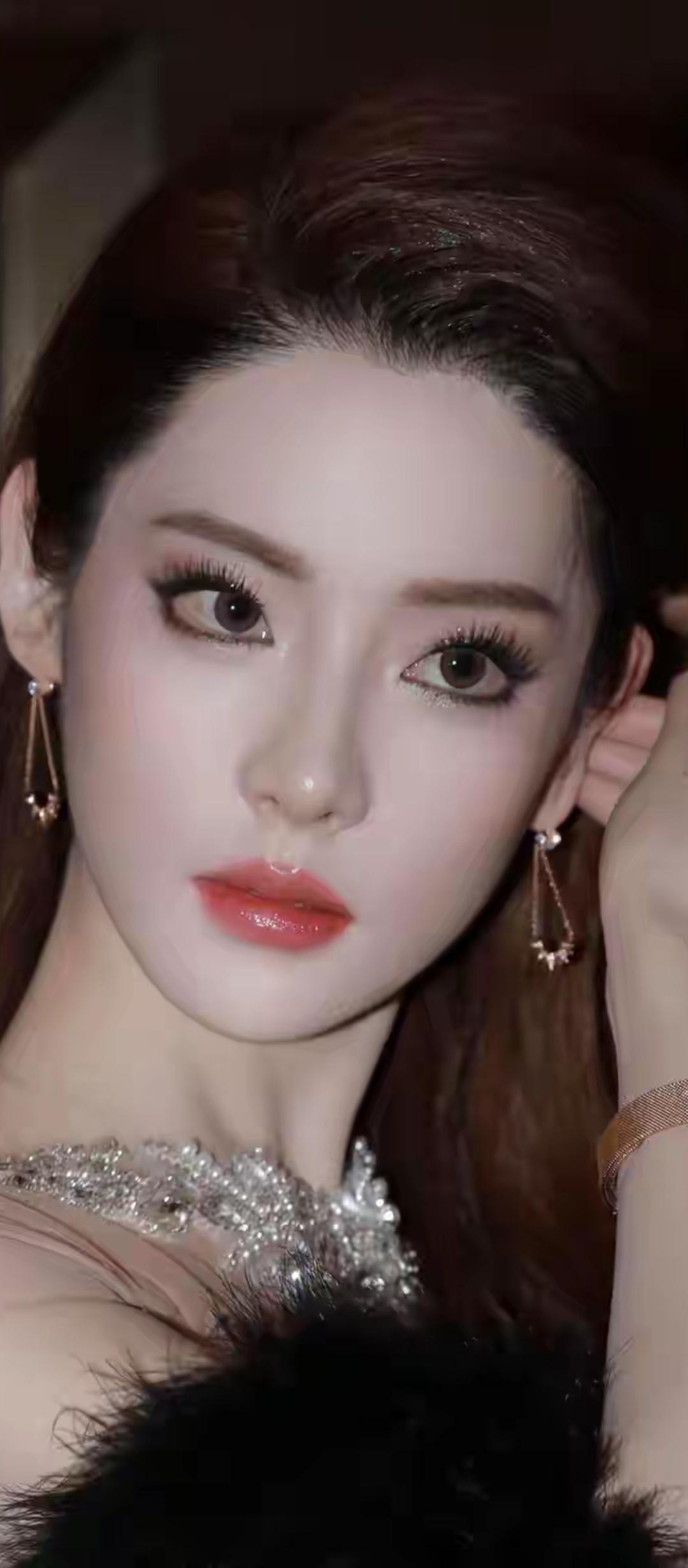 优雅红唇，闪耀耳环，尽显高贵气质！💄✨👗