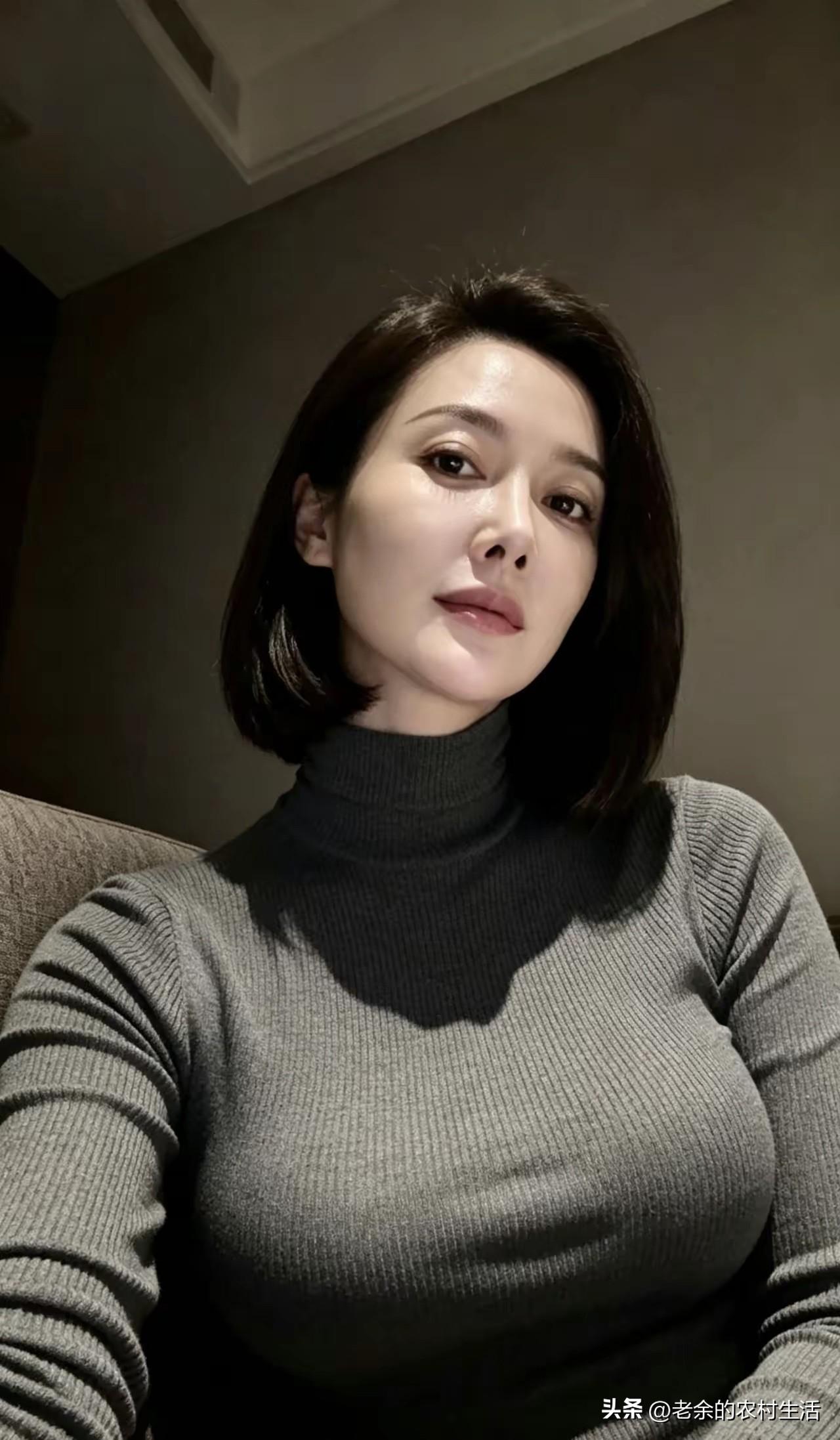 人过了50岁以后
心静
和任何人不要来往
退掉所有群
记住
是所有群
家族群
同