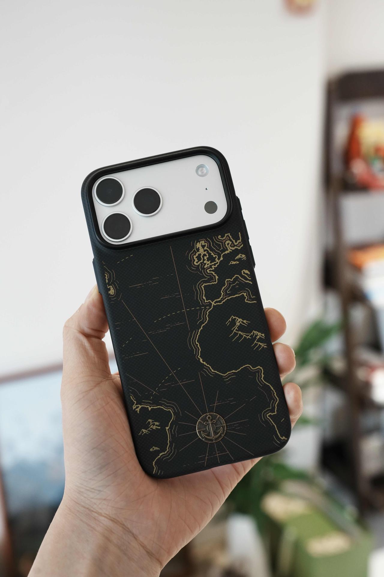 Benks这个臻盾X1系列的iPhone17 Pro Max保护壳，搞了一手情绪