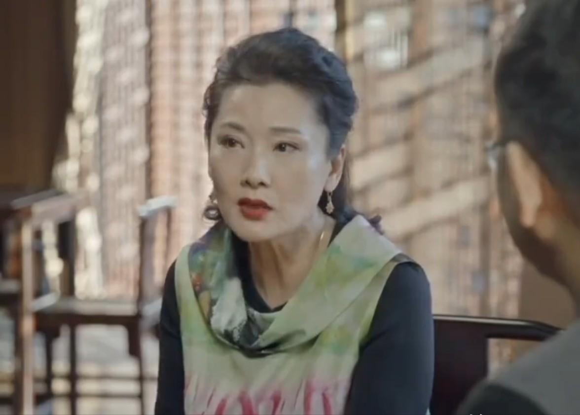 [微风]演员何赛飞说：“当年，我在决定和我老公领证时，我就很明确的告诉他，我对你