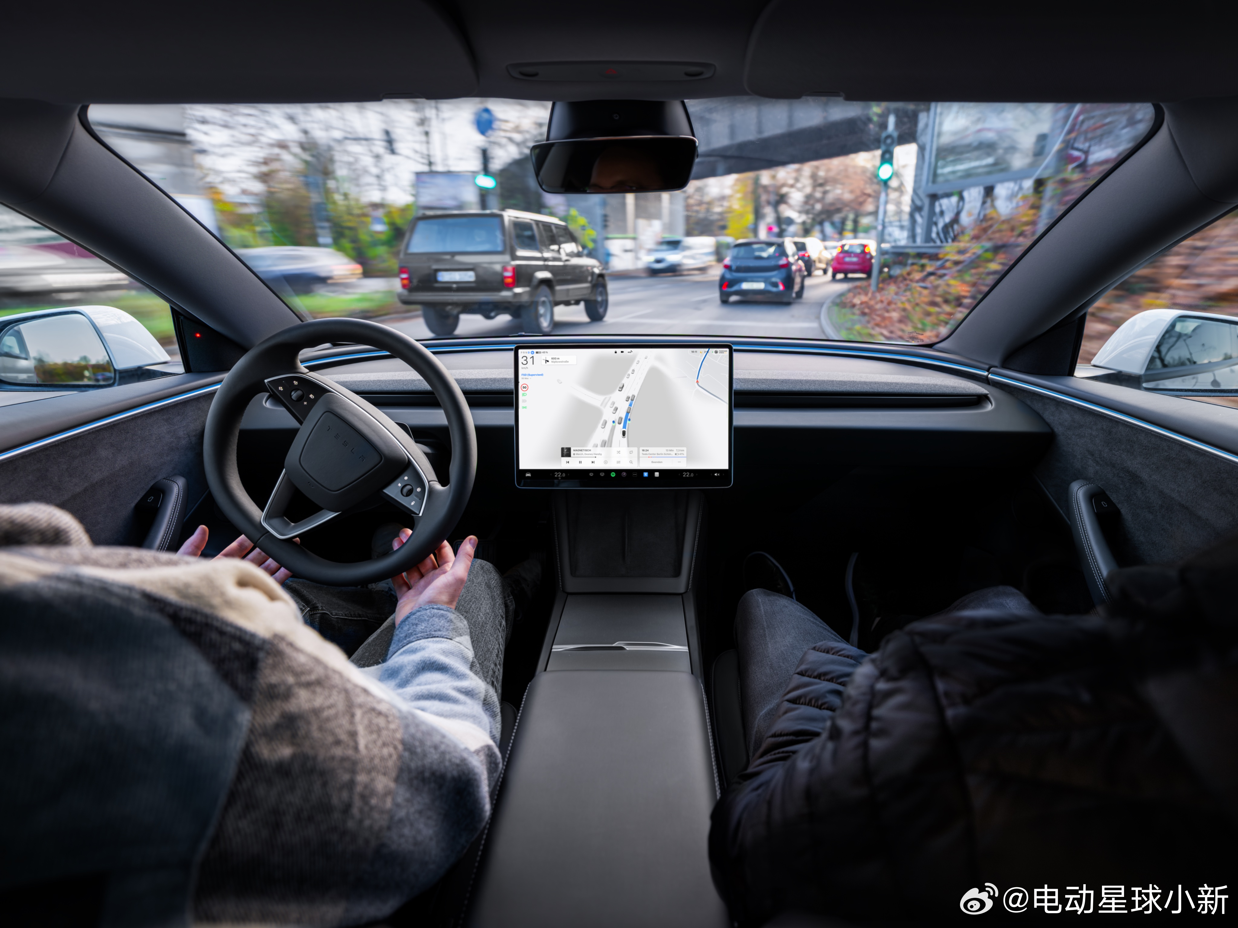 特斯拉在意大利、法国、德国等欧洲国家推出 FSD体验活动。不过受当地法规限制，用