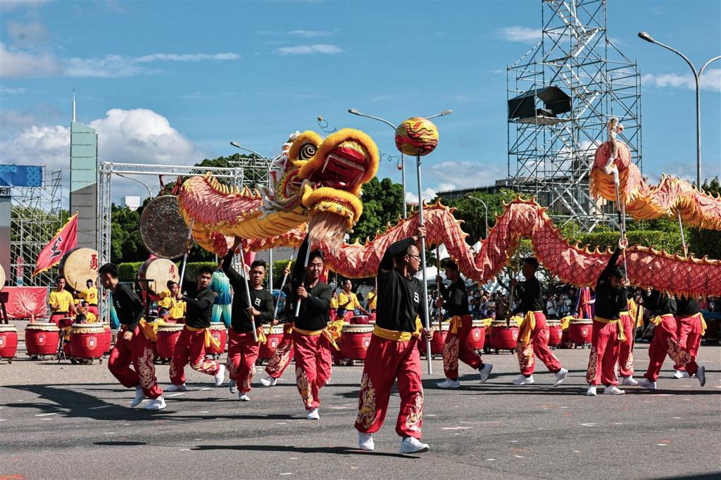 蛙军也舞龙？为庆祝辛亥革命113周年，台陆军机步333旅将在庆典上舞龙表演，目前