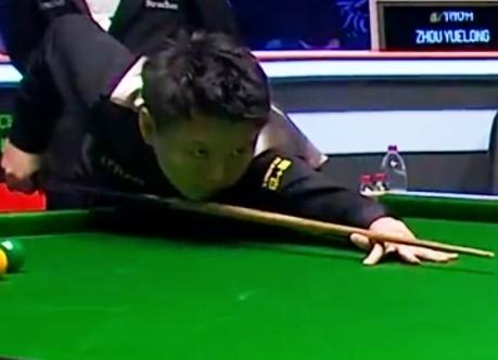 周跃龙遭遇五连鞭，2-6不敌塞尔比，无缘英锦赛八强！
 
 
北京时间12月4日