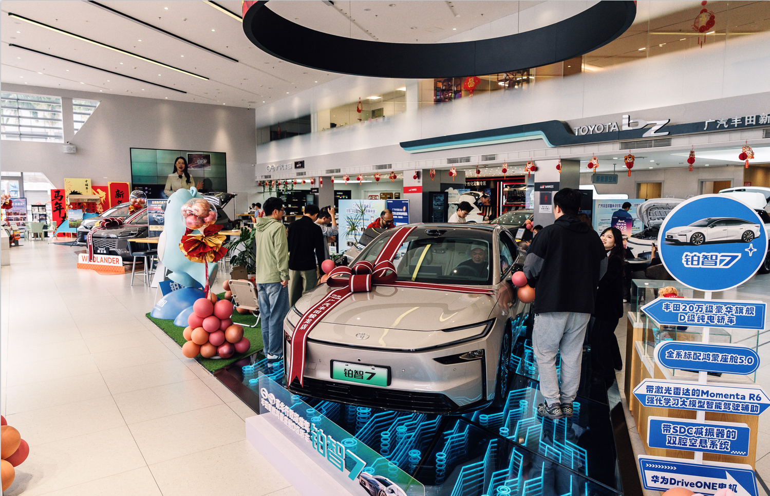 【小米负责人体验铂智7小爱同学】小米负责人试驾丰田铂智7 永远相信美好的事情即将