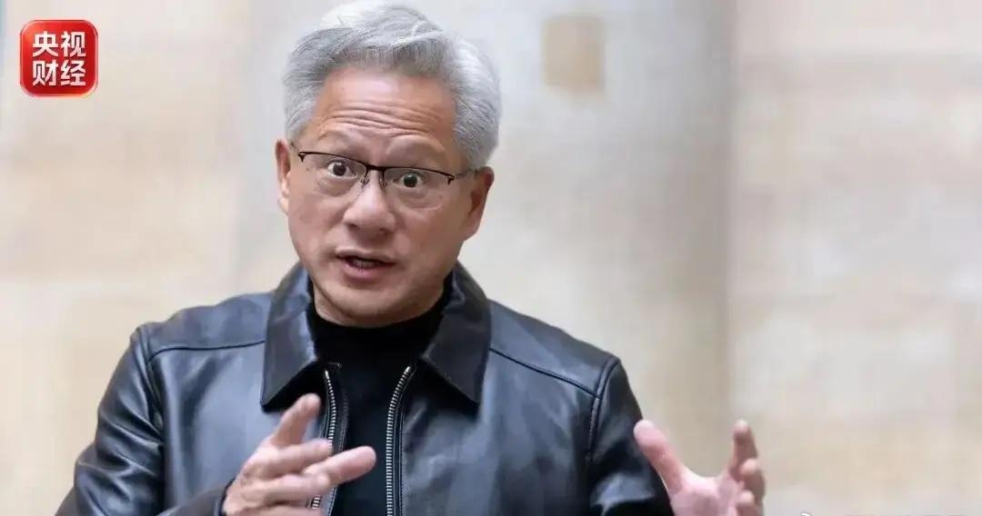 黄仁勋给所有国家敲了警钟：内存不会过剩，中国制造业最牛。

最近有专家唱衰存储芯