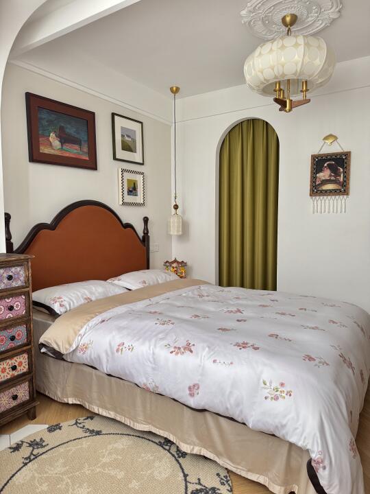 分享一个很好睡，香香的，没有男人的房间