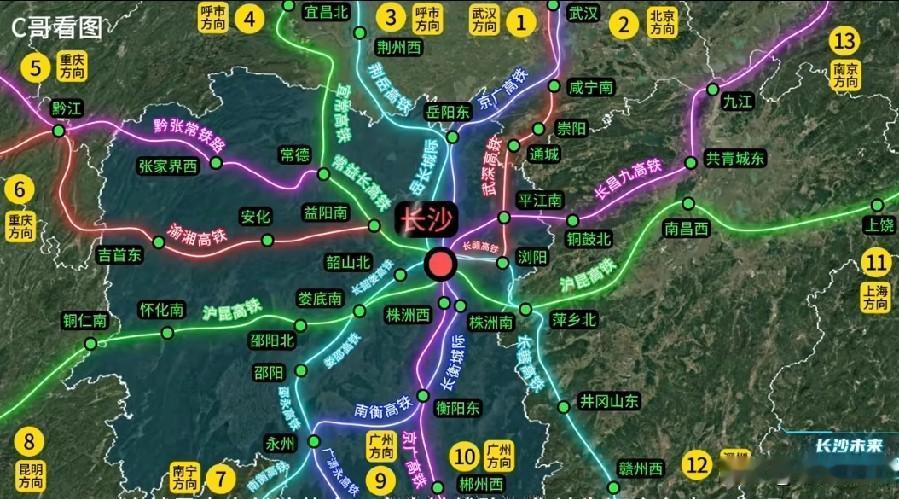 长沙这个交通网络，想不当高铁枢纽都难。只是，不知道去成都的高铁能否不经过重庆。