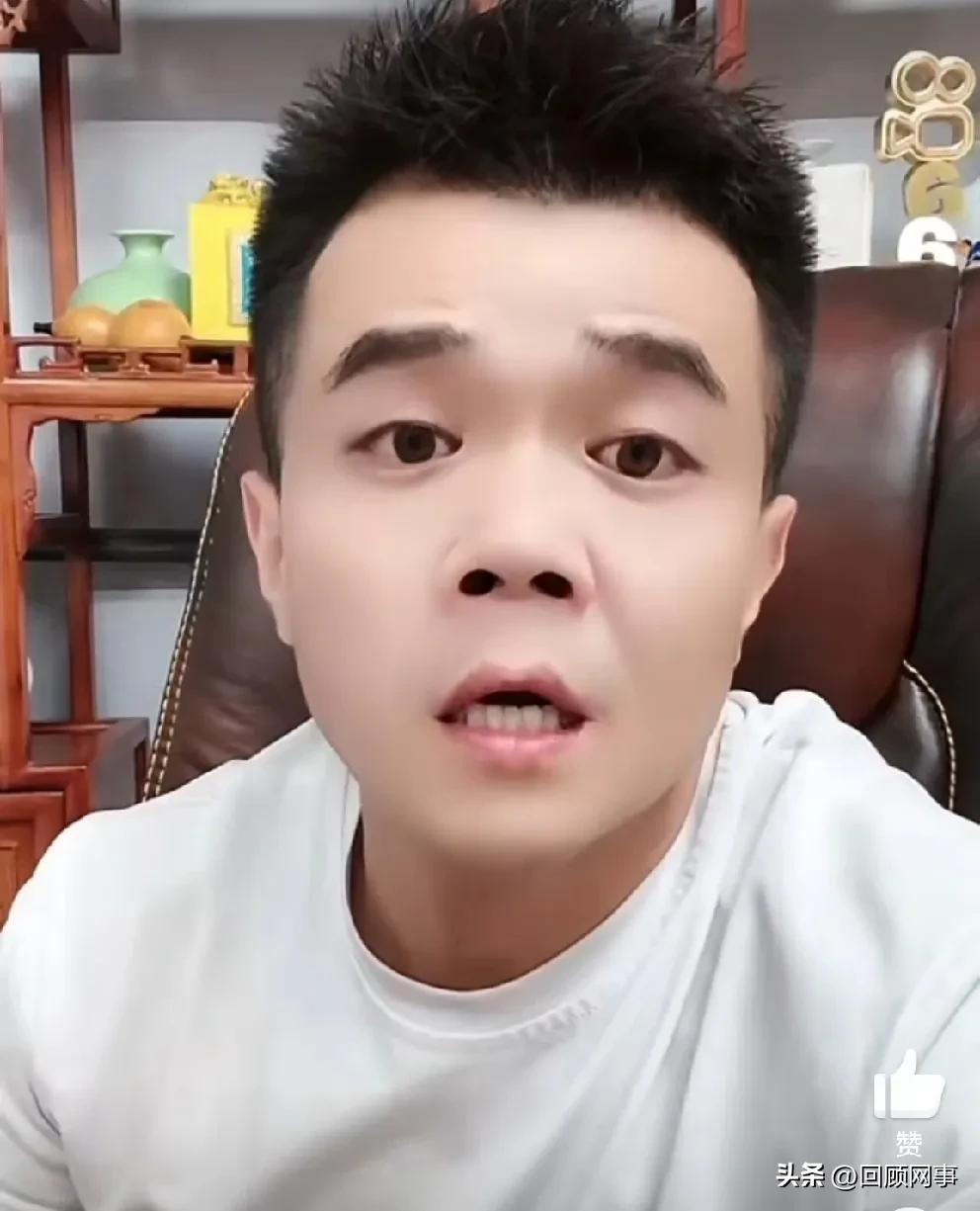 辛选一开始谁最吃香？不是蛋蛋！

         小胖分析早期的辛巴徒弟艺人里