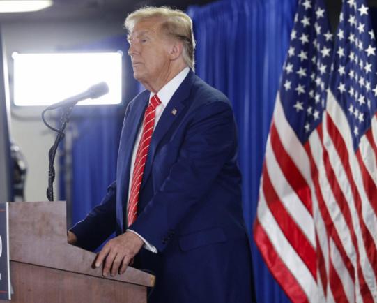 特朗普明示“子弹上膛”，收拾伊朗前，他要先给中国来个下马威？
 
特朗普这次真是