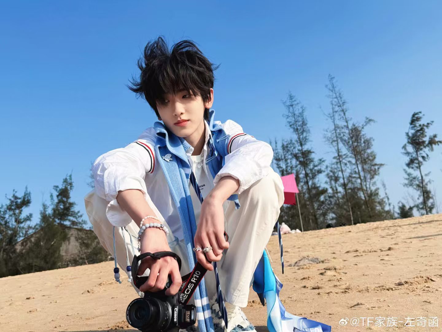 左奇函海边live左奇函海边营业图 左奇函来也！ 