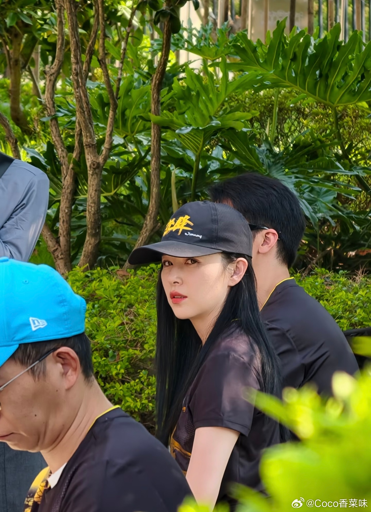 阚清子咋又瘦了原来自信和不自信这么明显浪姐初舞台上她全开麦演唱《爱的代价》时几度