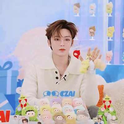 侯明昊萌界一把刀的含金量侯明昊想要侯明昊得到看了heyone黑玩直播间的侯明昊侯