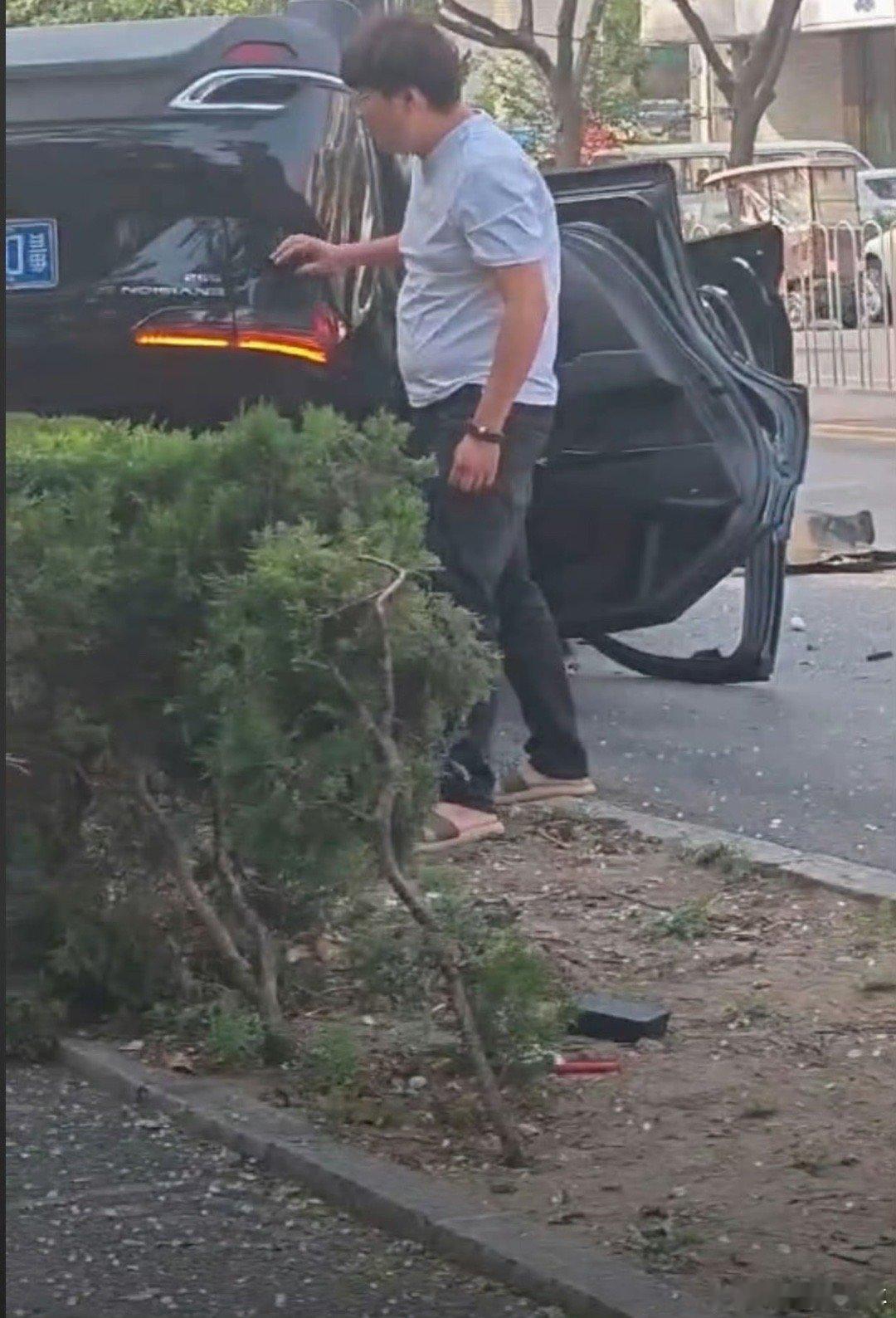 滕州善国路车祸汽车到了不恰当的动物的掌控里，就很容易变成伤人甚至杀人的利器事故现