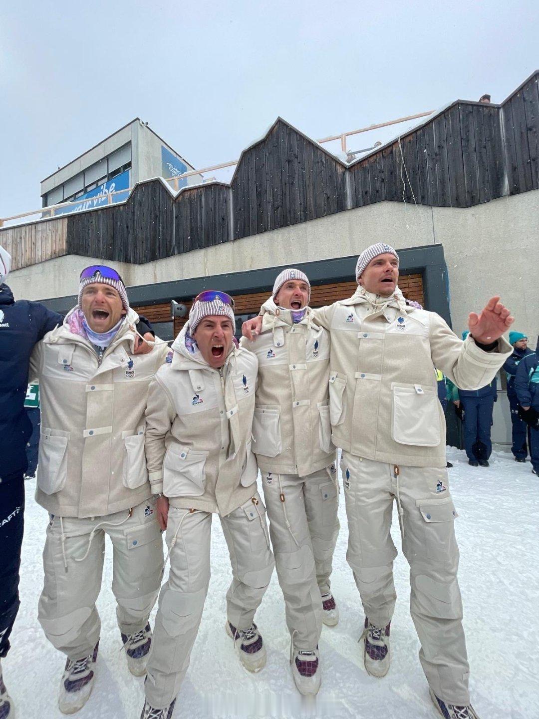 2026米兰冬奥会 历史性时刻！法国男子冬季两项接力首夺奥运金牌🥇在安特霍尔茨