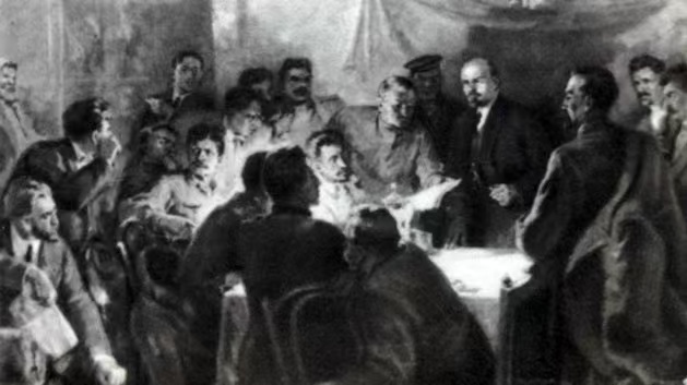 🔥1917年10月7日，布尔什维克在彼得格勒开设了培训班，名义上是培训制宪会议