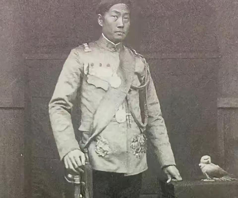 1911年，张得奎刺杀尹昌衡失败，被拿获之后，尹昌衡非但没有杀他，反而赠以路费，