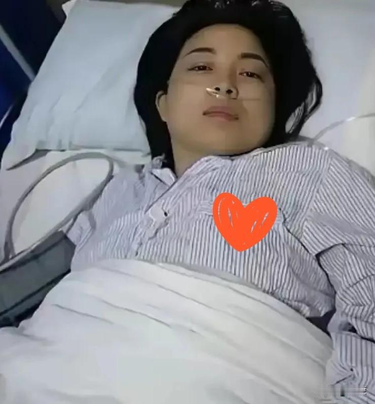 浙江48岁护工默默坚守8年！照顾陌生植物人无怨无悔，苏醒一句话看哭全网
 
浙江