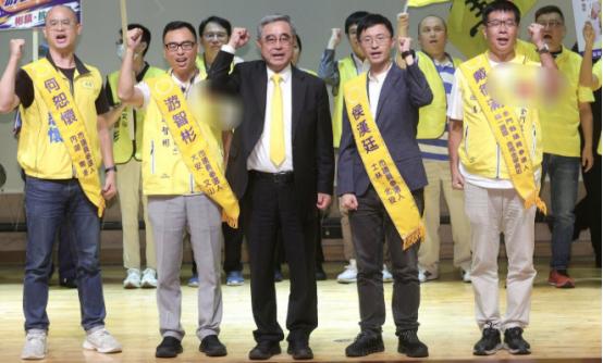 一夜之间，台海棋局彻底改写？新党这记“投石问路”太绝，直接掀翻岛内旧政治牌桌：解