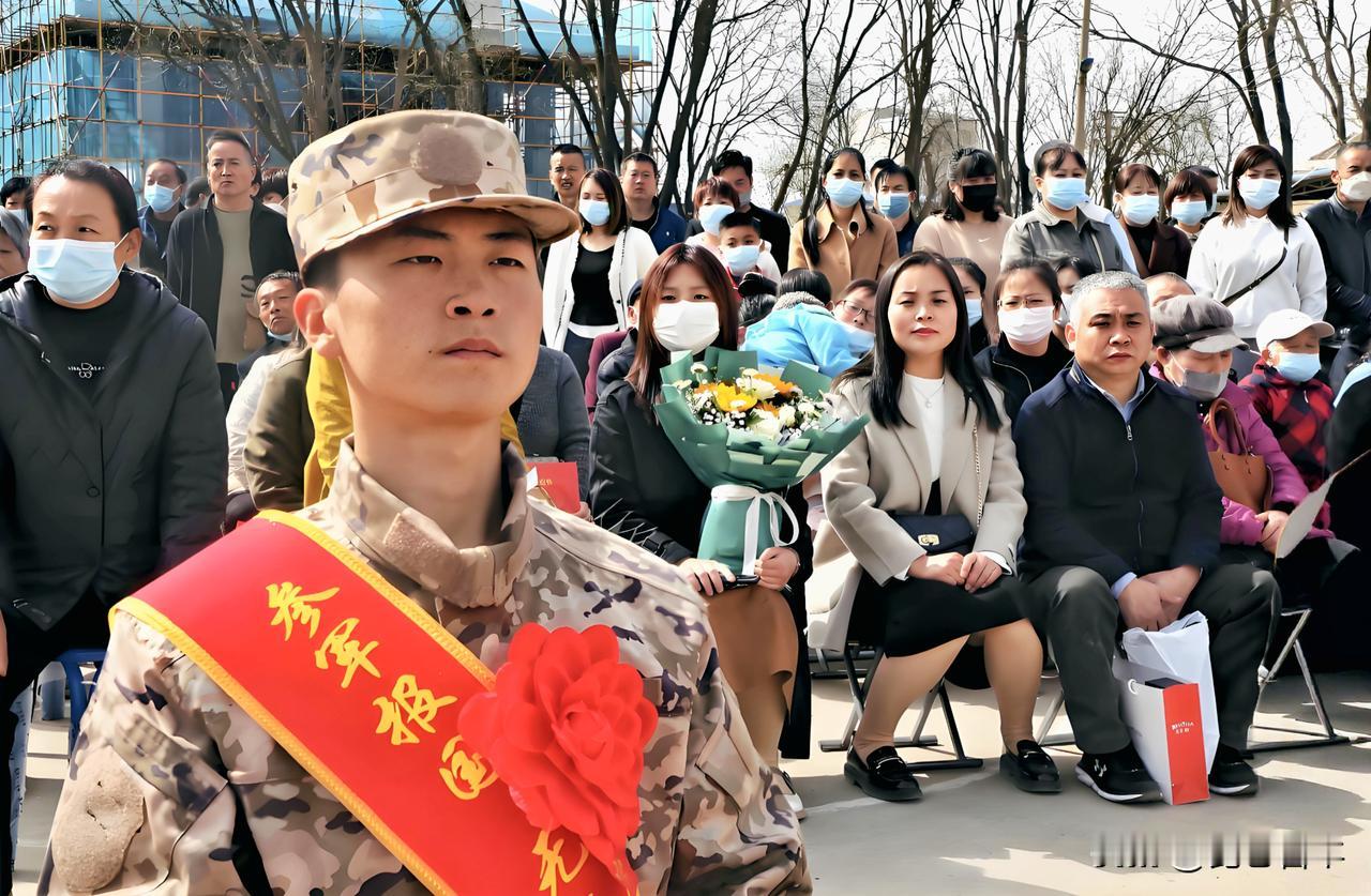 富平县用红色教育激发有志青年踊跃应征入伍履行保家卫国神圣使命
作者:陈必成
  