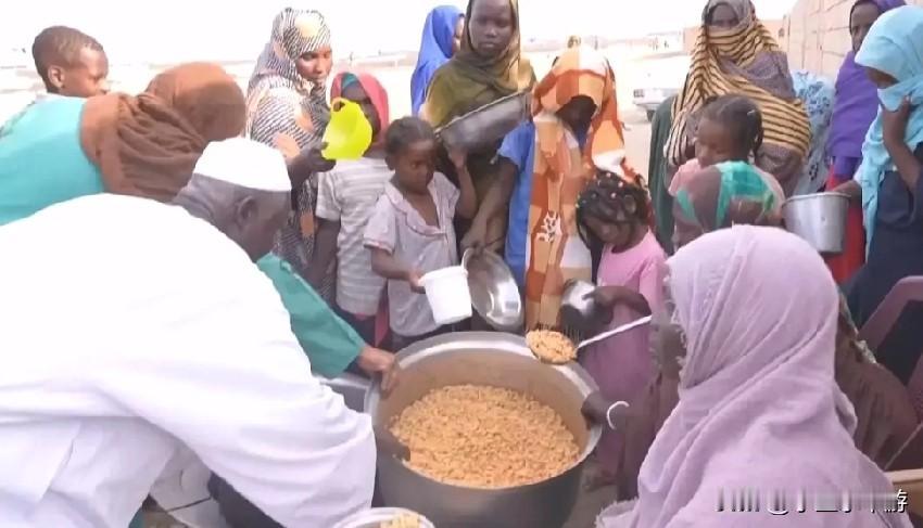 中东冲突不断，让世人几乎遗忘了苏丹的人道危机。
 
当地内战15日正式迈入第4年