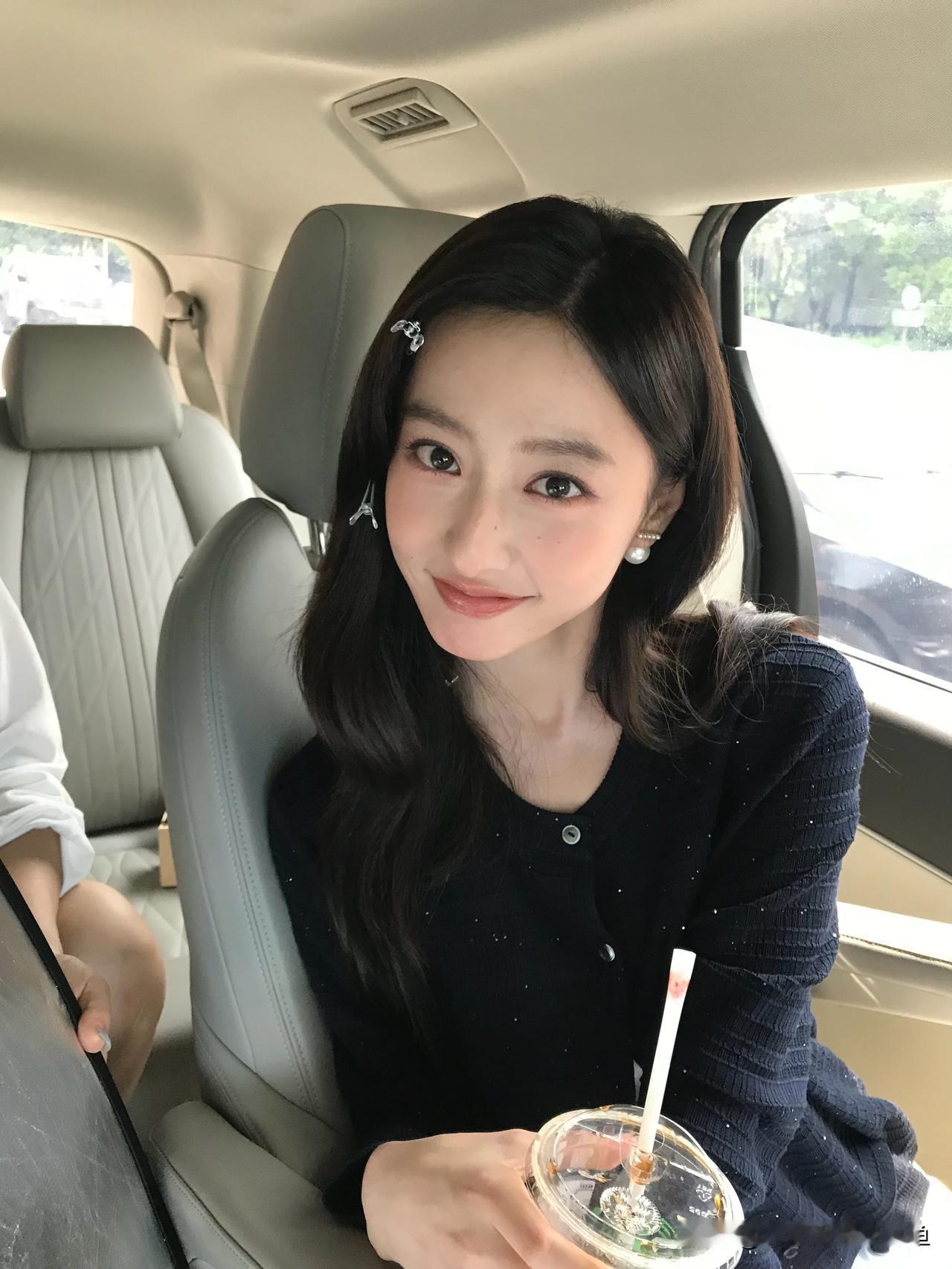 胡连馨分享图片