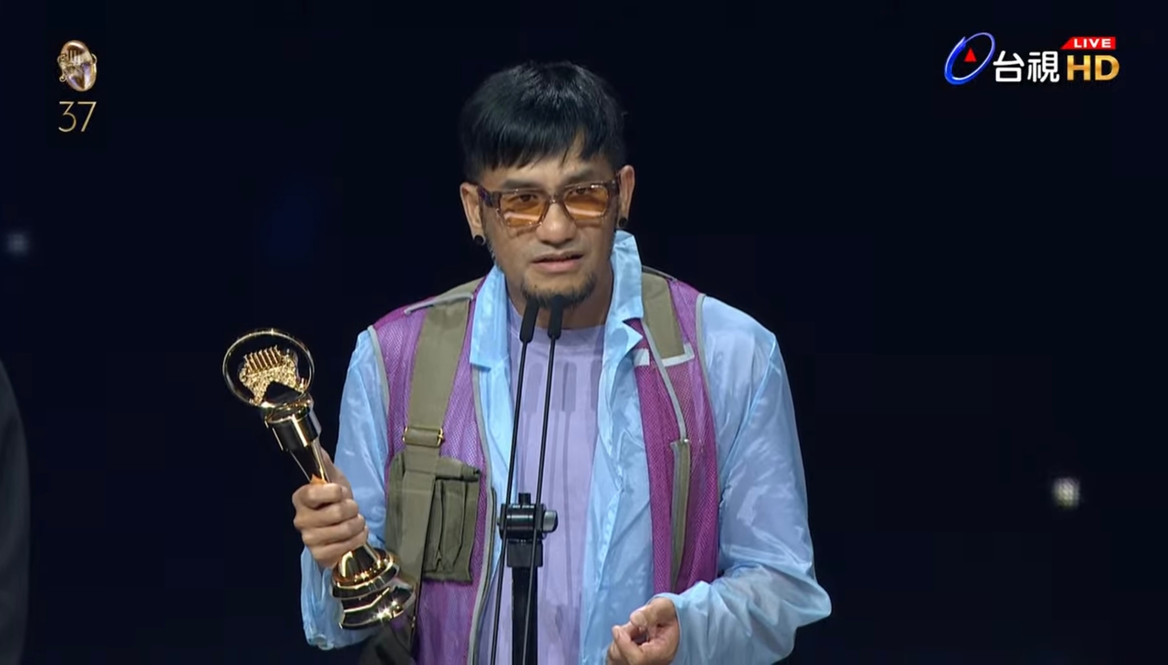 37届金曲奖最佳华语专辑张震岳《跟着感觉走》 