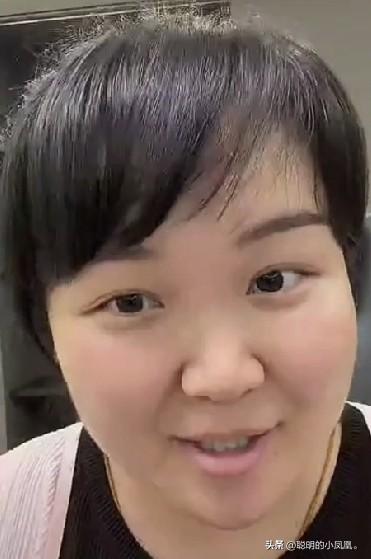 小故事！
    王美丽 在视频当中笑得像一朵花。杨一航 今天晚上，正式 登上董