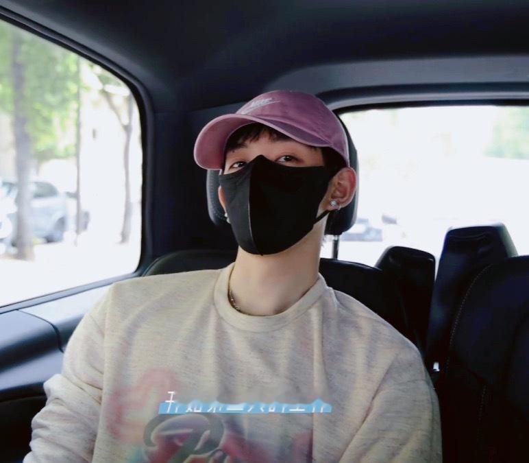-哥是不是逆生长啊怎么越来越嫩- 