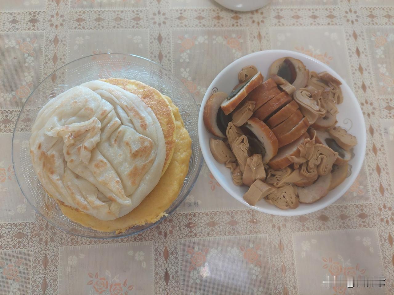 这宾馆做的东西，也不如韩师傅的好吃。G哥一锤定音，不买了就是了呗。

回家路过一