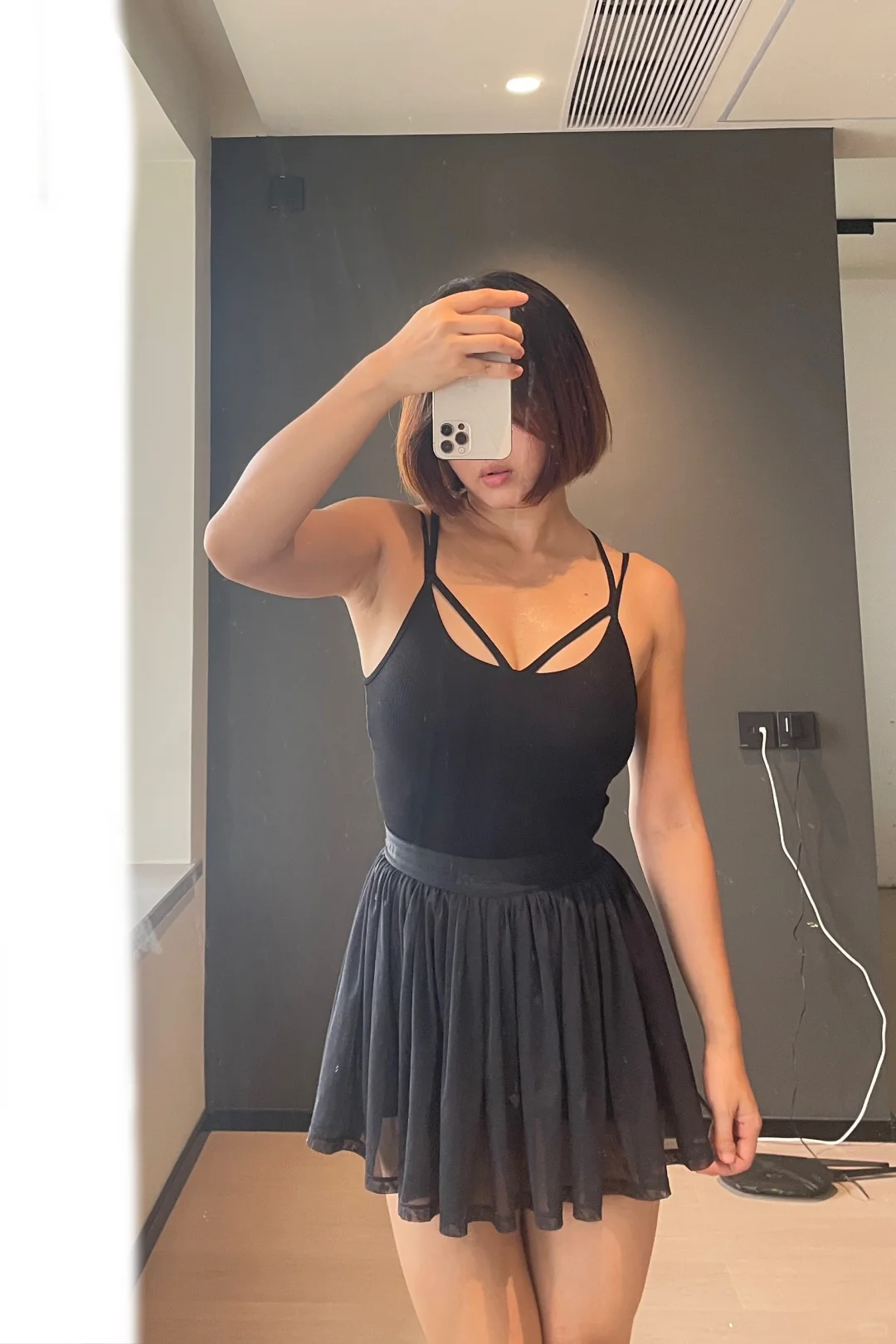 白色穿腻了试试黑色网球裙 |网球穿搭