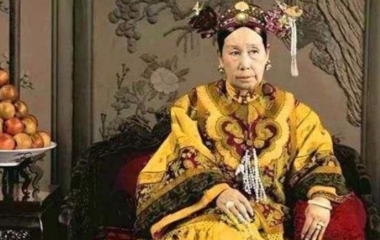 庚子事变，八国联军入侵，慈禧处死的13位主战派名单。
庚子事变起于1899年底到