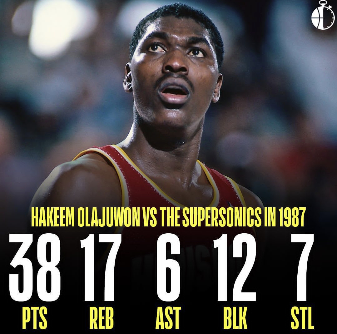 这是不是NBA最华丽的个人单场数据了？1987年奥拉朱旺面对超音速砍下：38分1