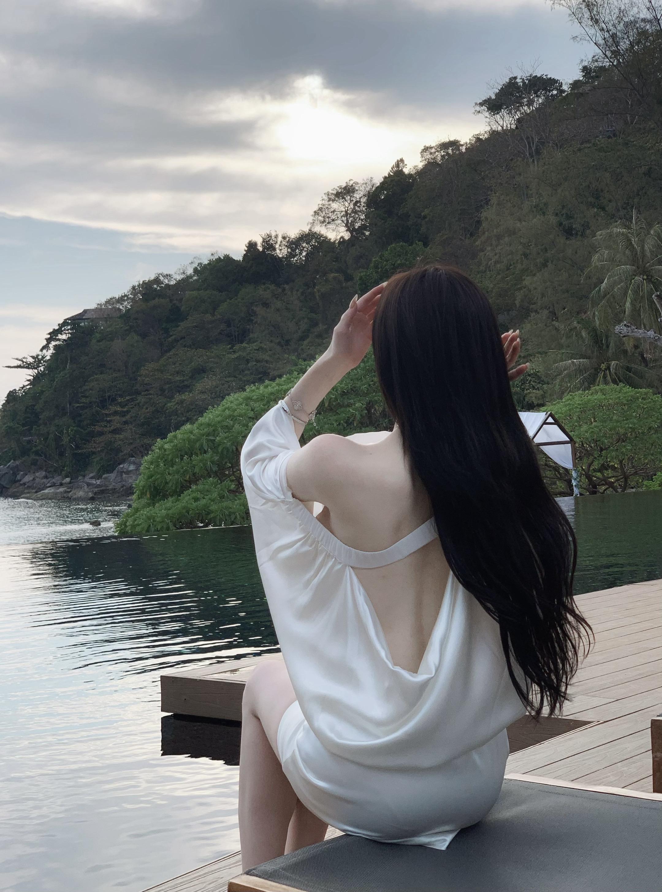 我永远自由 自信 自洽。