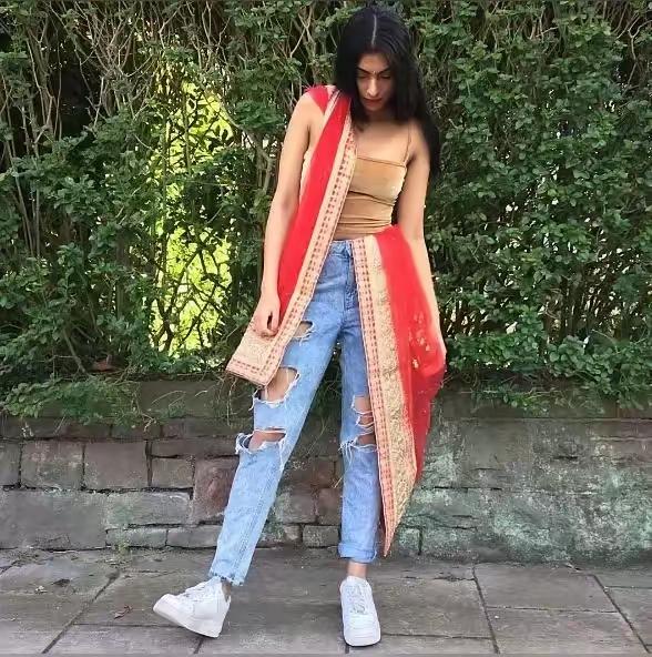肤黑貌美大长腿的印度女博主吐槽：中国男人真的是太不解风情了，我这么美，竟然没有人