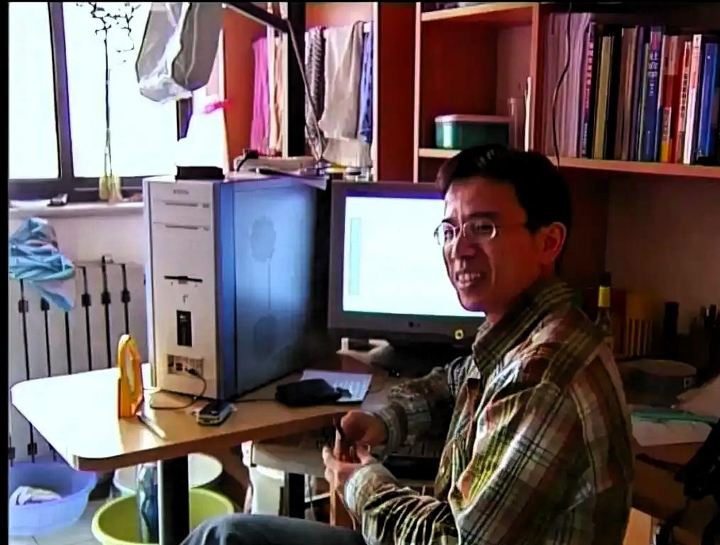 43岁的叶君就这么走了，没有结婚，没有孩子是他一生的遗憾，再也没有办法弥补。
 