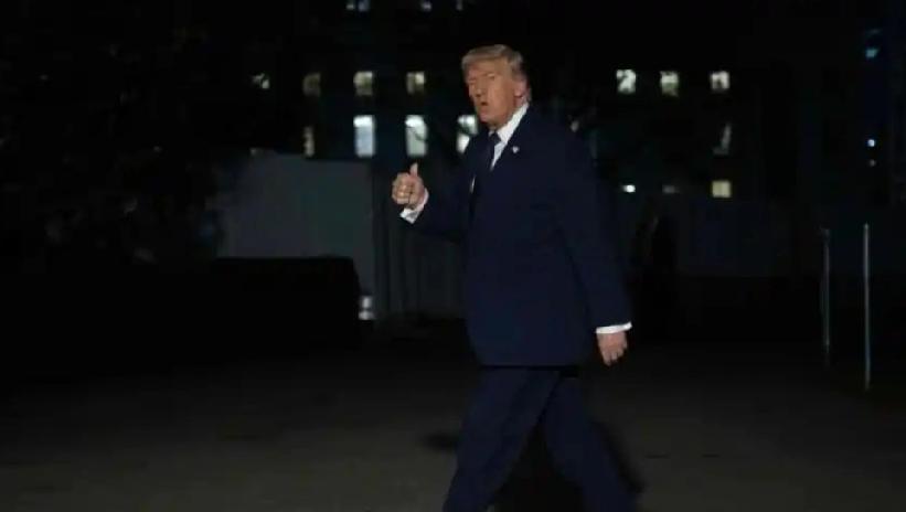 特朗普的自嗨！美国总统特朗普16日称，他最近与一名美国前总统通话，这名前总统赞扬