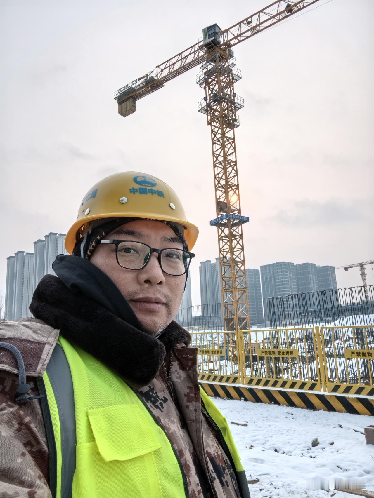 新的一年，新的开始，来工地一晃就10天了，新鲜感还没过去，也不知道终究累不累。[