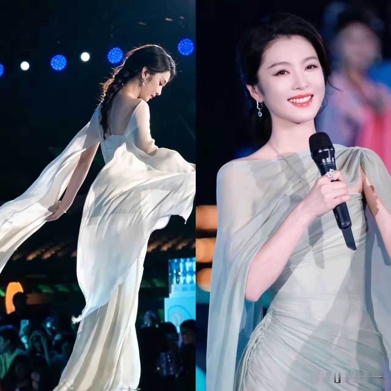 我朋友私下见过李云霄，
​她回来后说，
​她以后不想说李云霄是美女了，说她是仙女