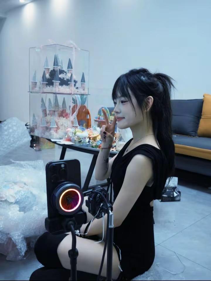 璇非一周年快乐