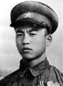 董恒志，1927年生于辽宁东沟（今东港市），中共党员，1947年参军，志愿军第4
